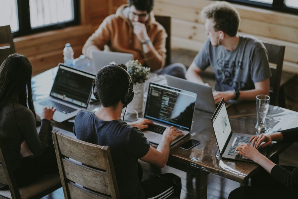 image that ilustrates Creating a Community Forum with WordPress: Recommended Tools and Plugins