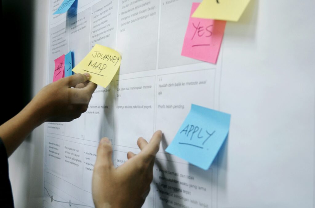 image that ilustrates Using LinkedIn Groups to Build a Professional Community