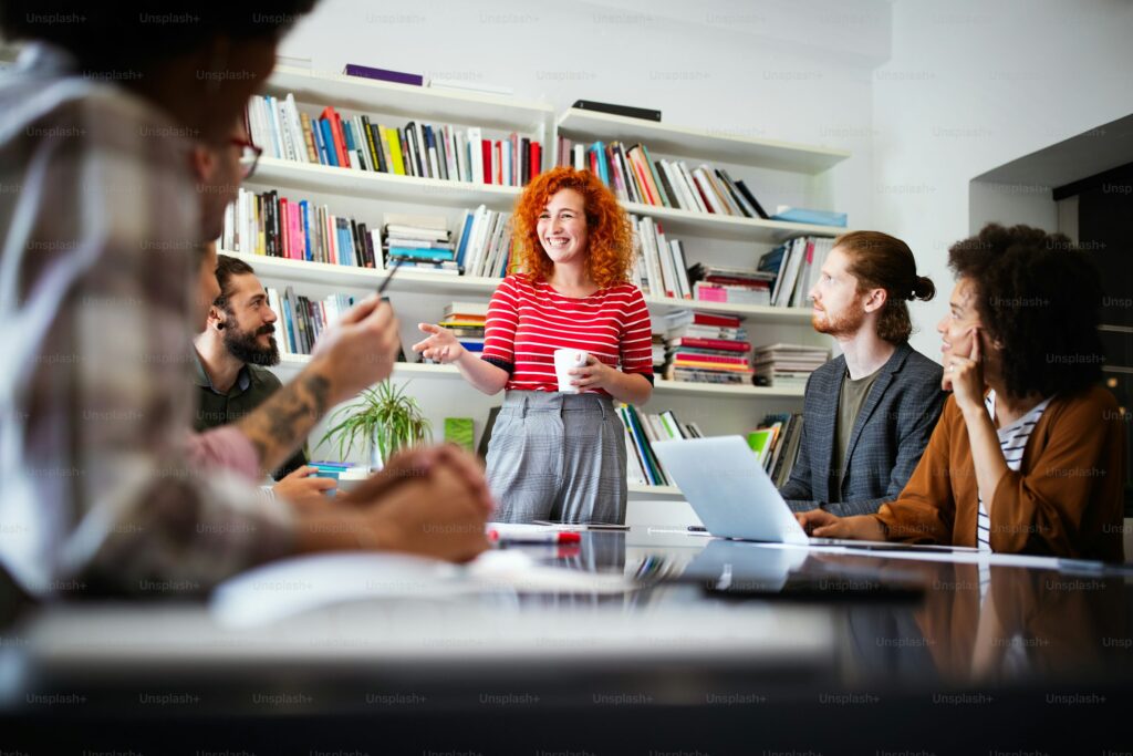 image that ilustrates Integrating Customer Service Tools on a Website: Live Chat and FAQ
